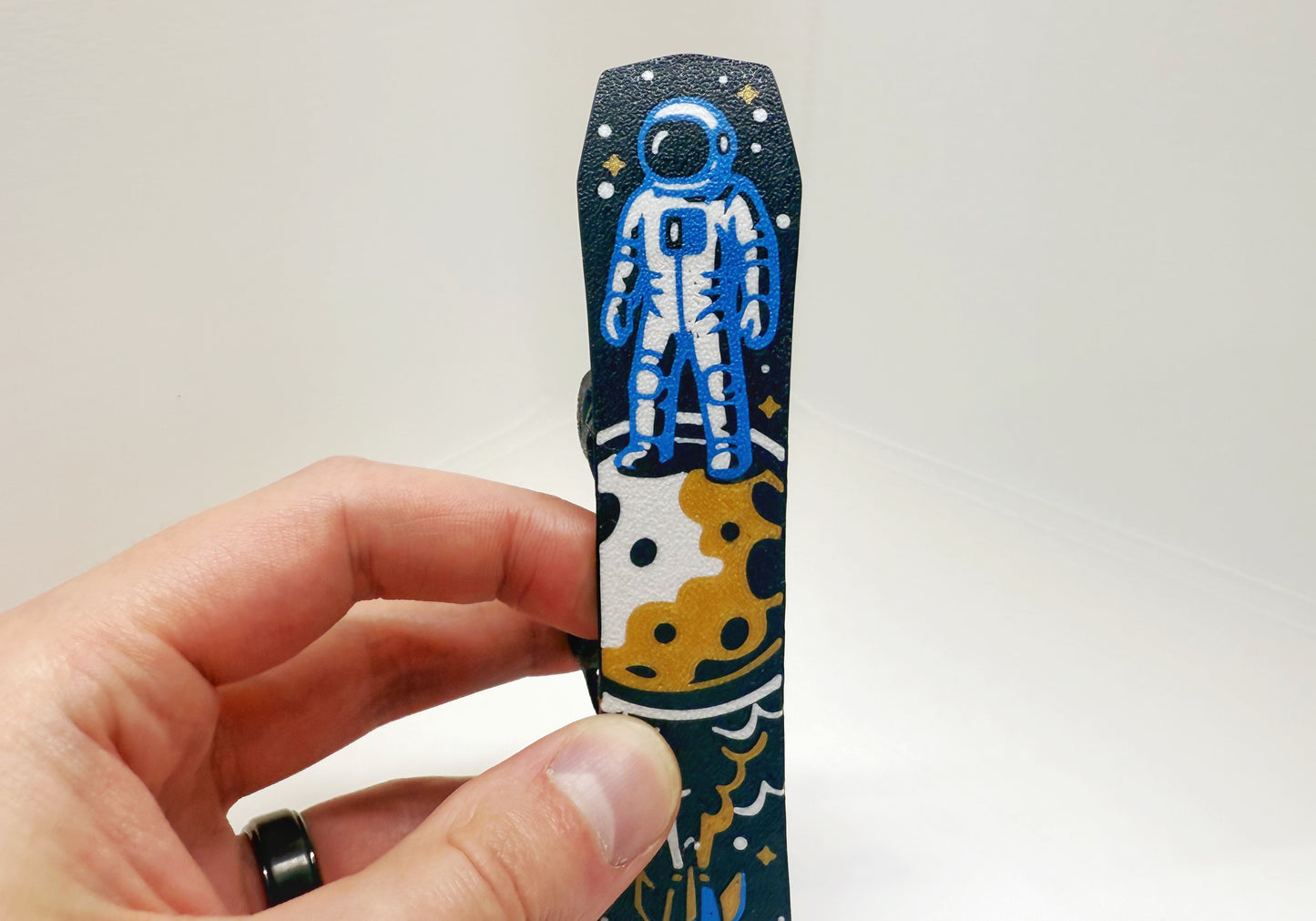 Space Bro - Finger Snowboard